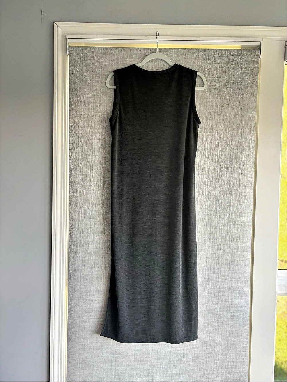 Nicole Miller Sleeveless Tank Midi Dress - Picture 2 of 4